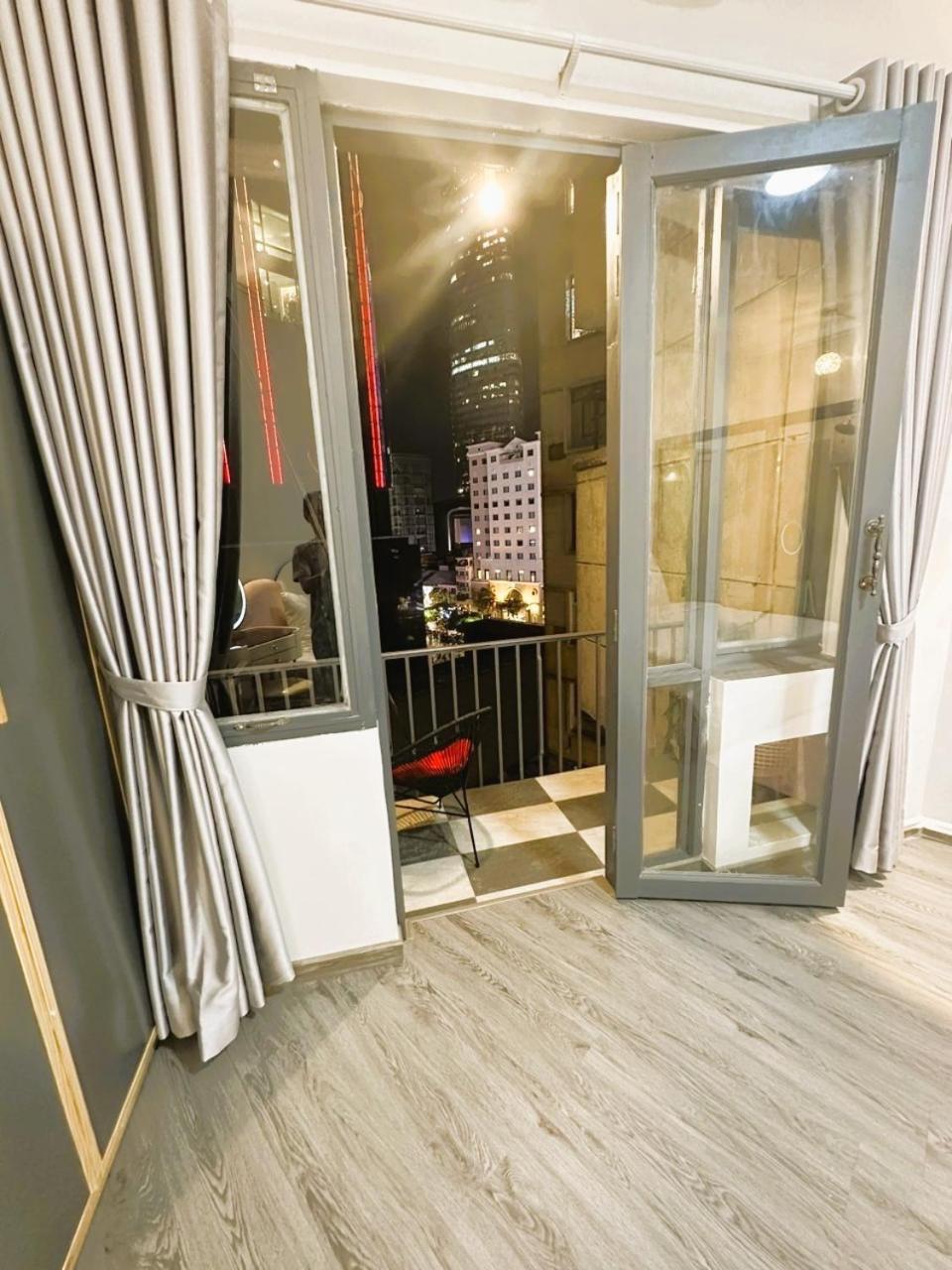 6Even Hotel - Have A Staycation In The Cafe Apartments Building Ho Şi Min Dış mekan fotoğraf