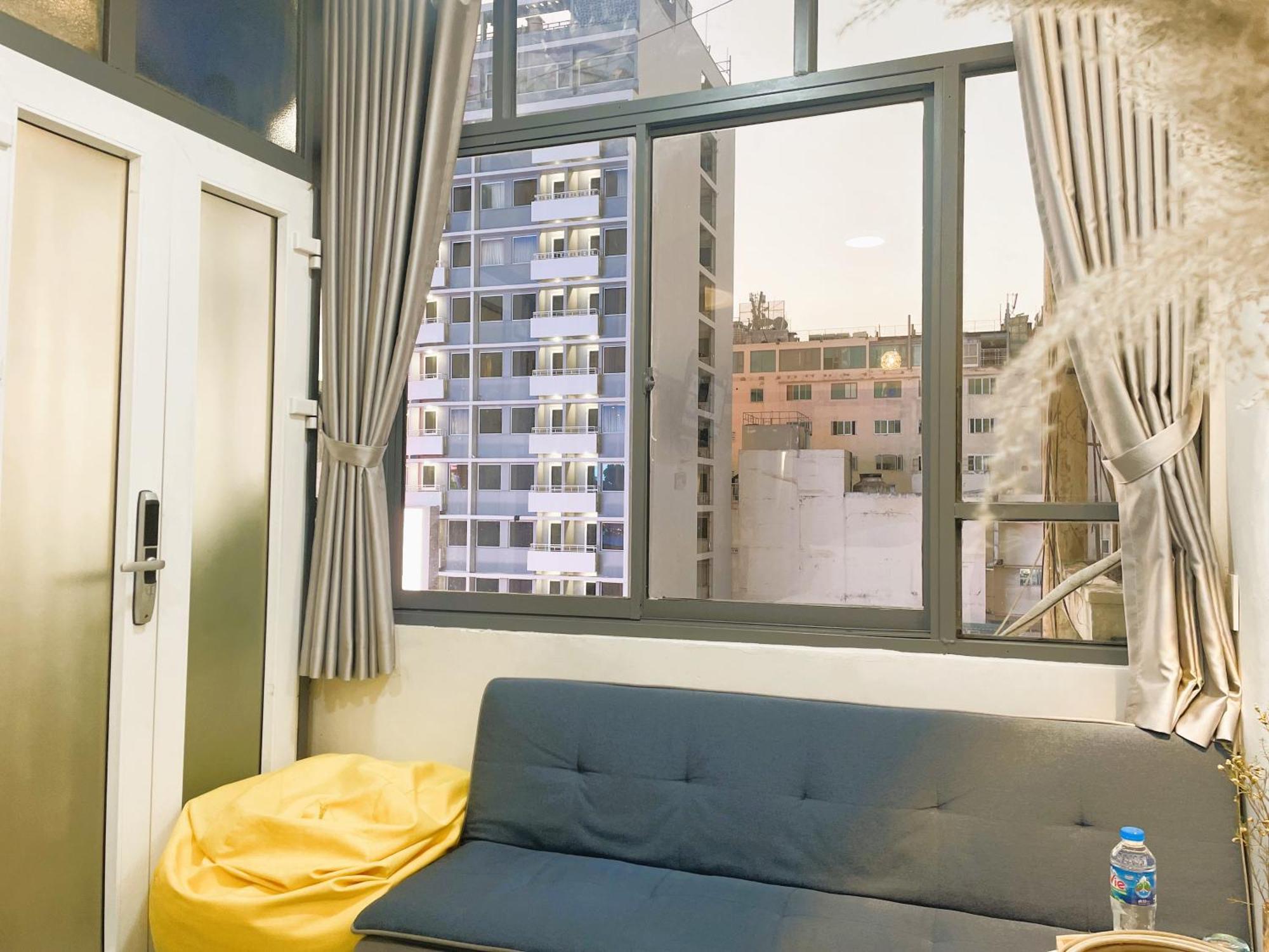 6Even Hotel - Have A Staycation In The Cafe Apartments Building Ho Şi Min Dış mekan fotoğraf