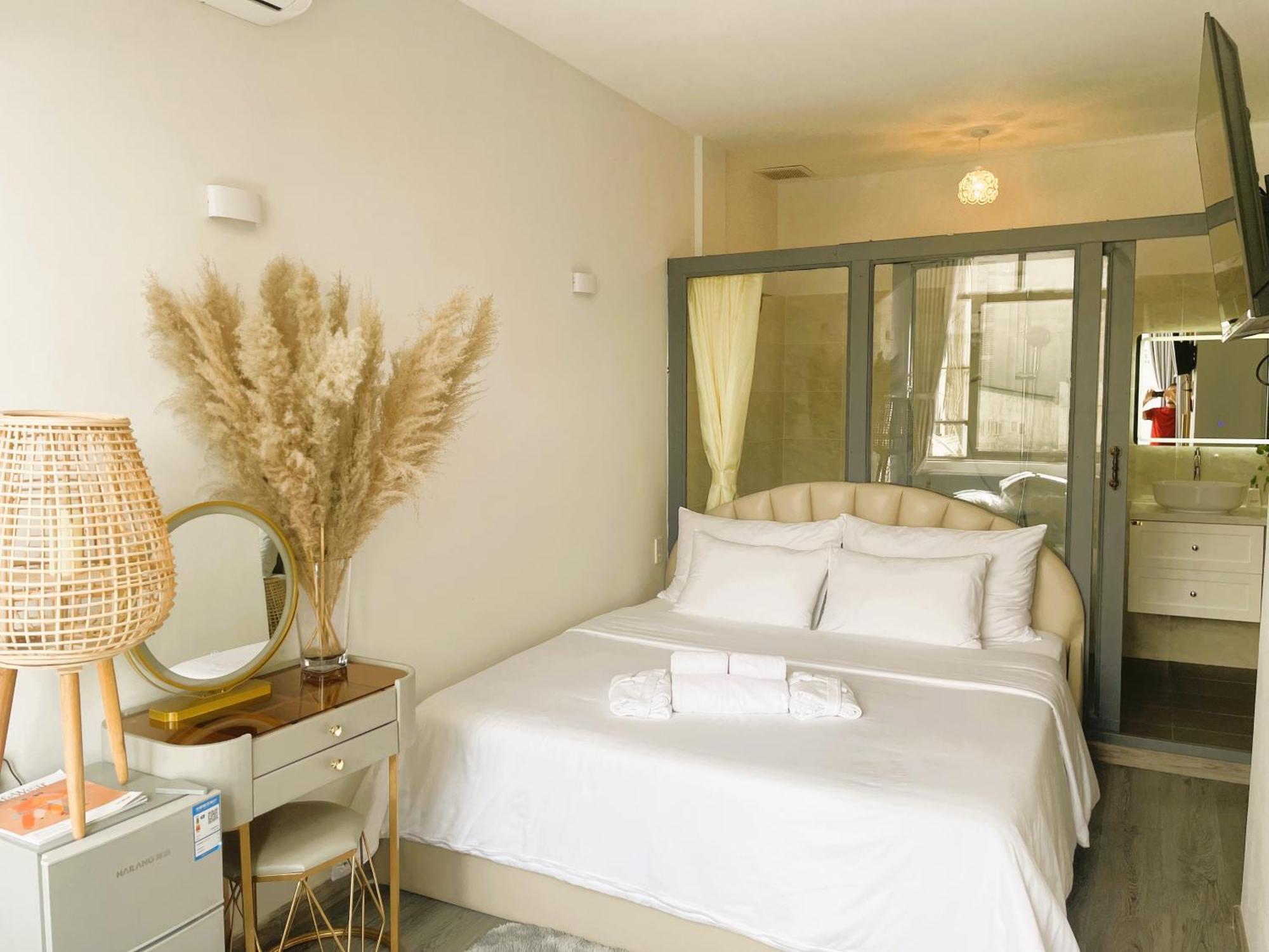 6Even Hotel - Have A Staycation In The Cafe Apartments Building Ho Şi Min Dış mekan fotoğraf