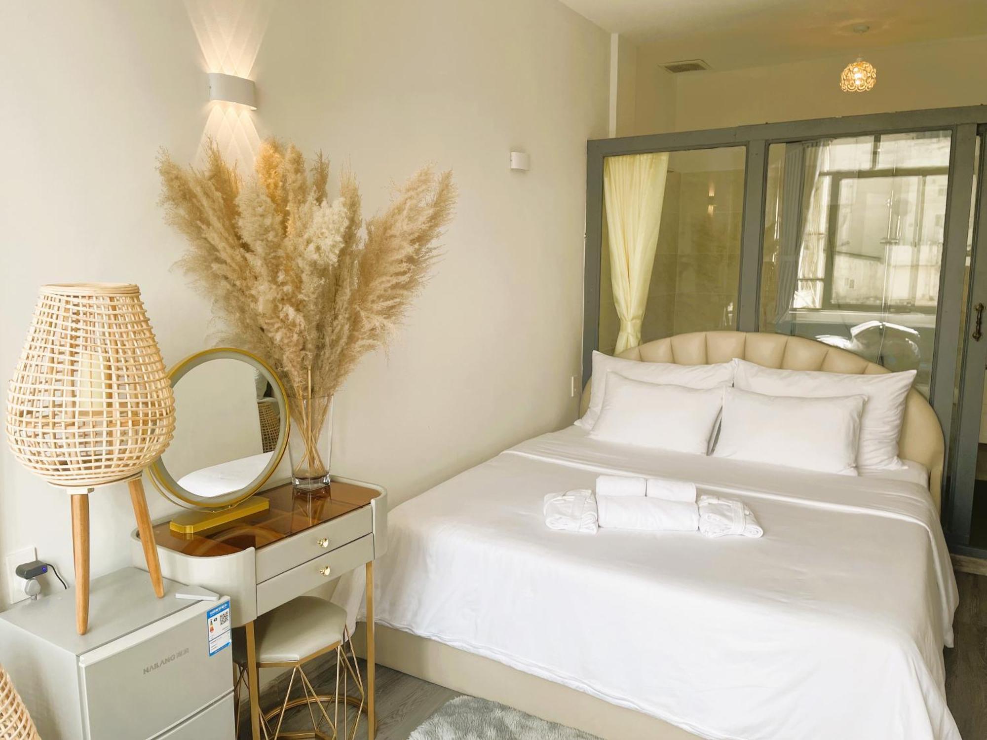 6Even Hotel - Have A Staycation In The Cafe Apartments Building Ho Şi Min Dış mekan fotoğraf