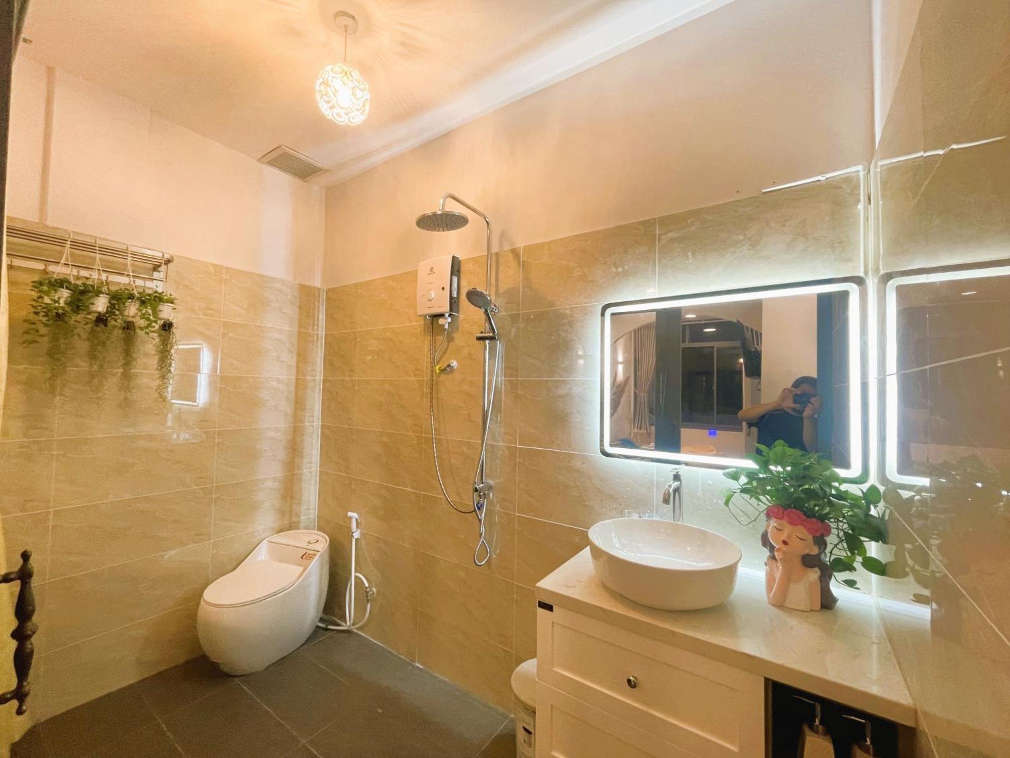 6Even Hotel - Have A Staycation In The Cafe Apartments Building Ho Şi Min Dış mekan fotoğraf